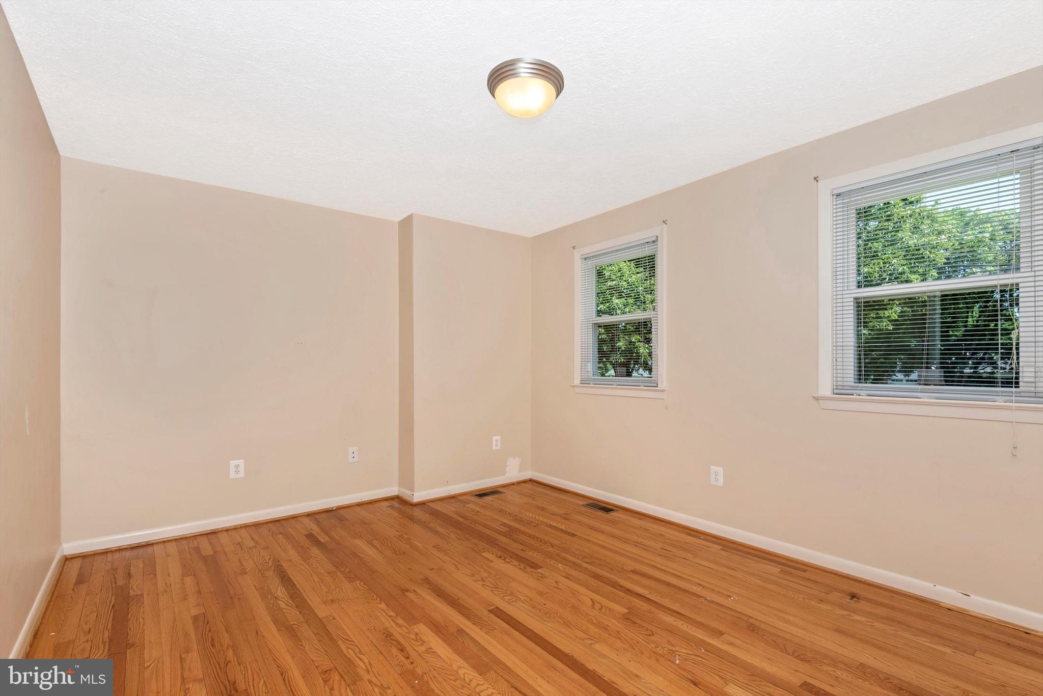 18509 Lappans Road Boonsboro, MD 21713 - Photo 34 of 57 Main level Bedroom