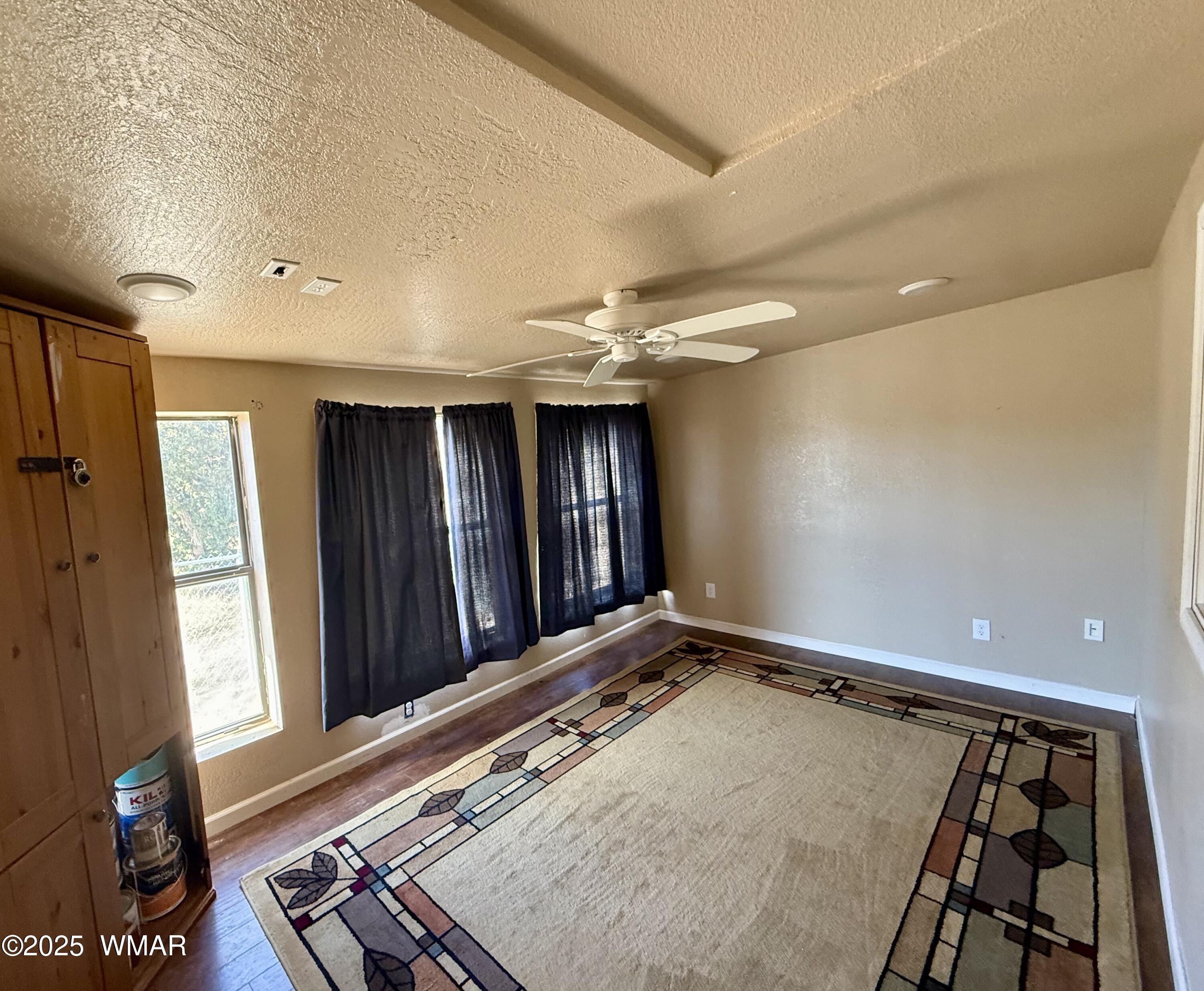 3908 South Freeman Holw Road Snowflake, AZ 85937 - Photo 22 of 31 wooden floor in a hall with an entryway