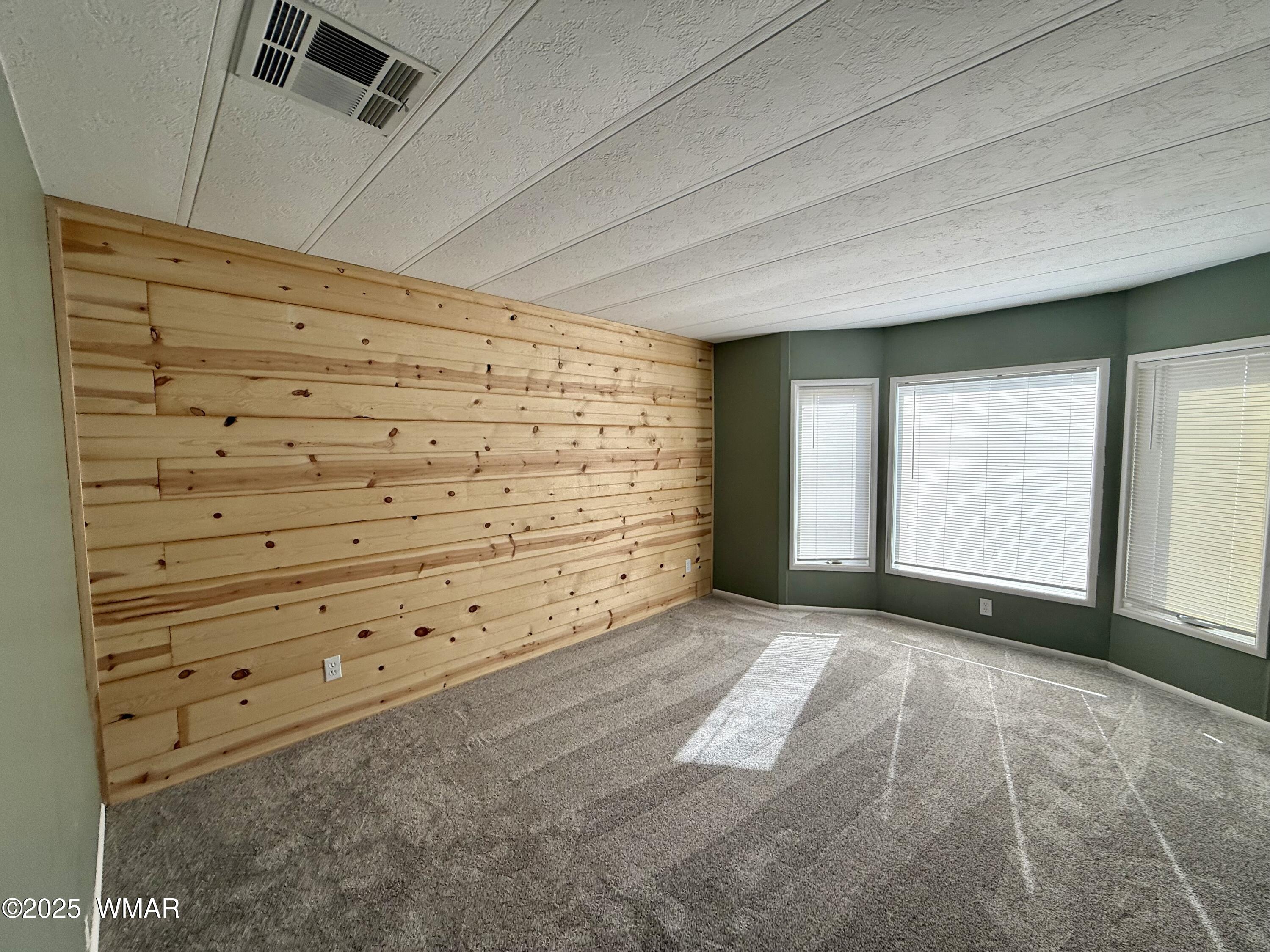3908 South Freeman Holw Road Snowflake, AZ 85937 - Photo 10 of 31 a view of an empty room and window
