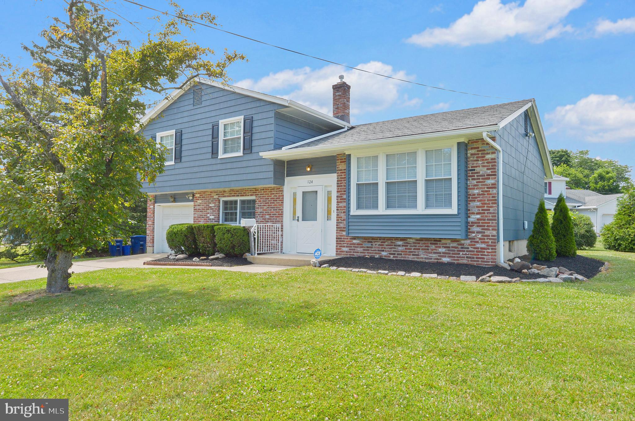 124 Bartram Road Marlton, NJ 08053 - Photo 1 of 29 Gallery Image 1