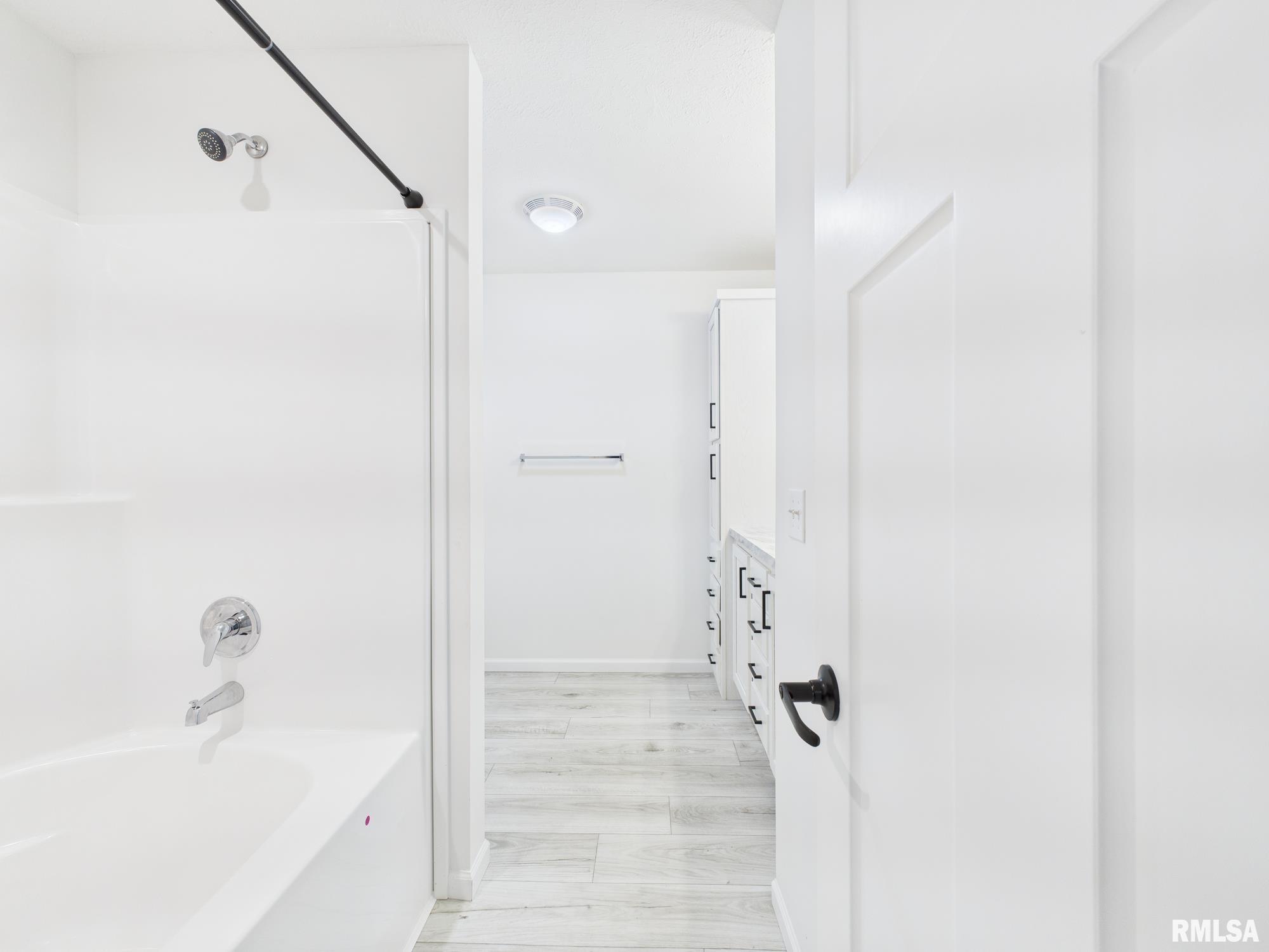 1625 Ridgewood Court Mount Zion, IL 62549 - Photo 14 of 21