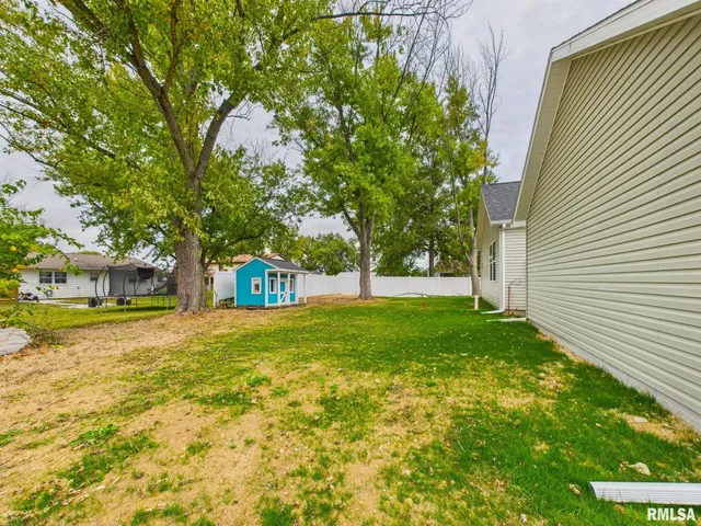 $274,900 | 1625 Ridgewood Court, Mount Zion, IL 62549