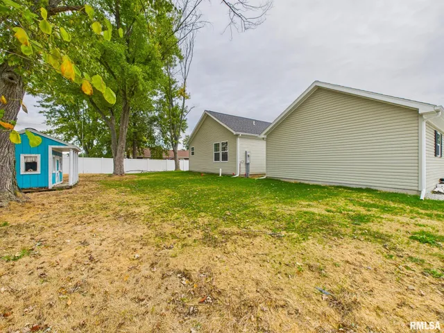 $274,900 | 1625 Ridgewood Court, Mount Zion, IL 62549