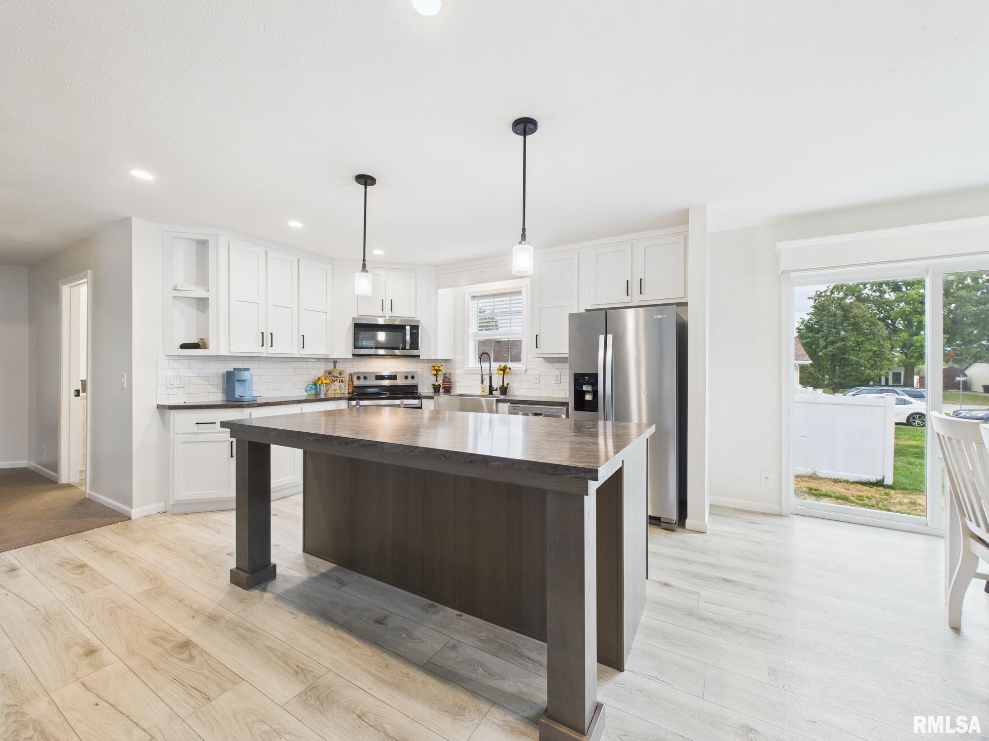 1625 Ridgewood Court Mount Zion, IL 62549 - Photo 5 of 21