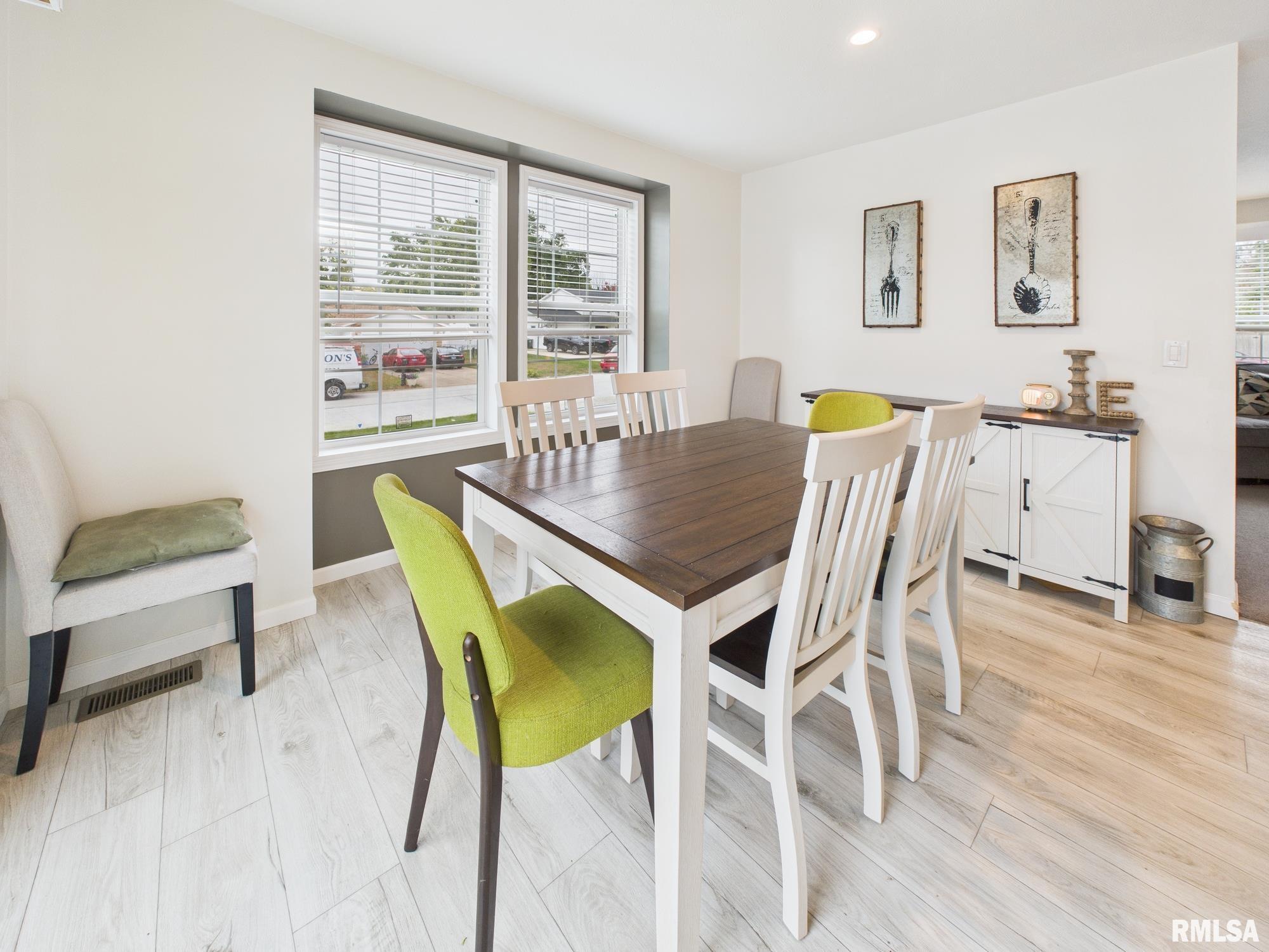 1625 Ridgewood Court Mount Zion, IL 62549 - Photo 10 of 21