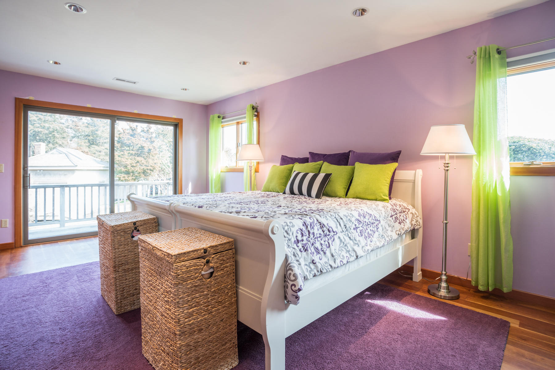 100 Freeman Lane Orleans, MA 02653 - Photo 21 of 34 a bedroom with a bed and a large window