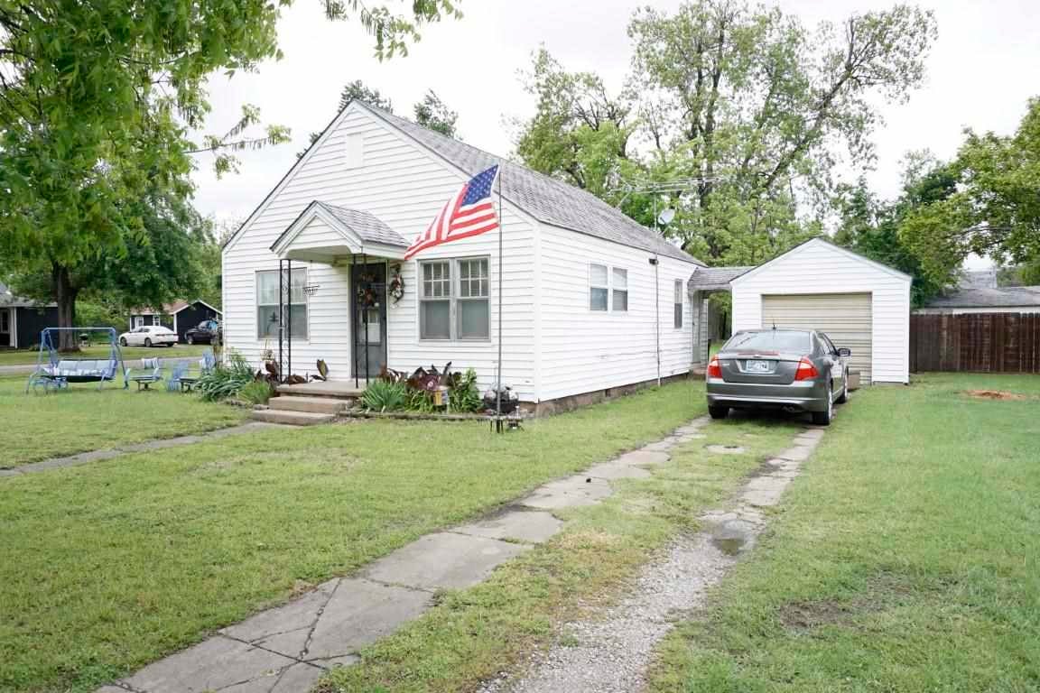 1229 Cedar Street Perry, OK 73077 - Photo 1 of 5 Gallery Image 1