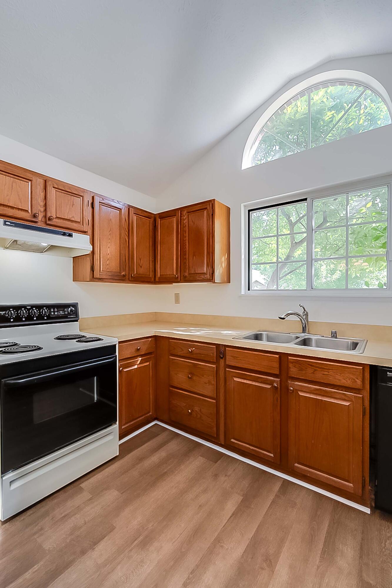 318 Retrac Road Lexington, KY 40503 - Photo 9 of 33 09-2-7