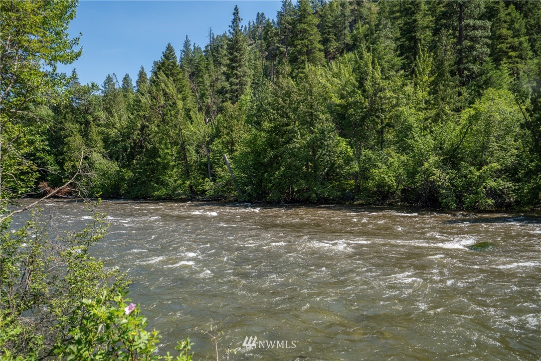8847 Entiat River Road Entiat, WA 98822 - Photo 5 of 25 Gallery Image 5