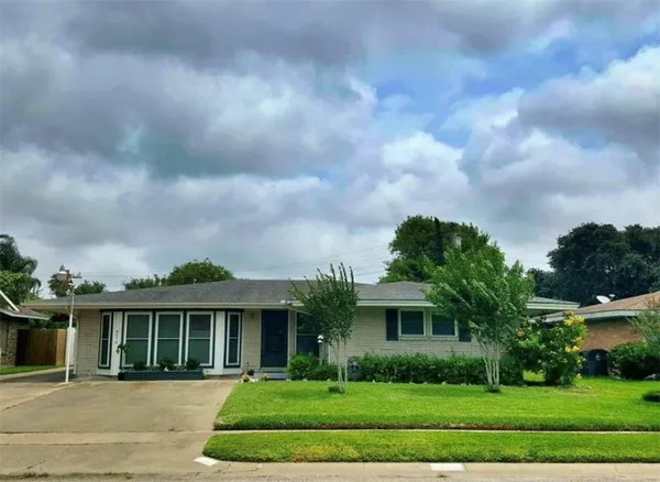 $1,950 | 4010 Bahama Drive, Corpus Christi, TX 78411