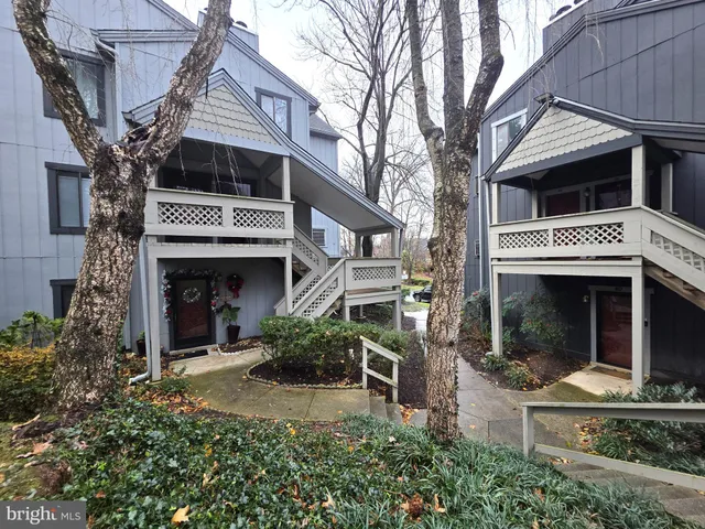 $2,400 | 58 Windbrooke Circle, Unit 58, Gaithersburg, MD 20879