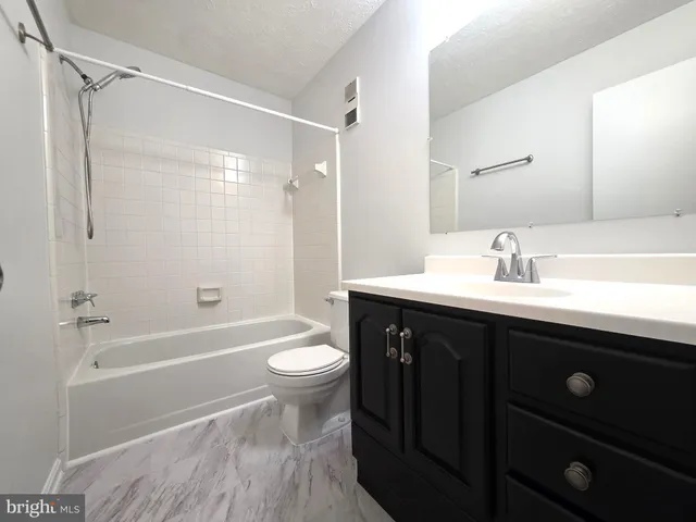 $2,400 | 58 Windbrooke Circle, Unit 58, Gaithersburg, MD 20879