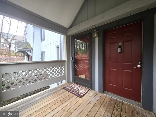 $2,400 | 58 Windbrooke Circle, Unit 58, Gaithersburg, MD 20879