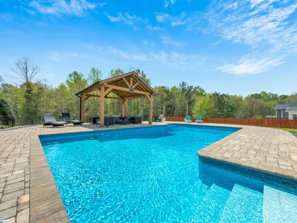 $750,000 | 304 Carriage Hill Drive, Easley, SC 29642