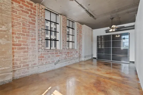 $340,000 | 1122 Jackson Street, Unit 313, Dallas, TX 75202