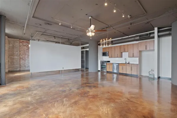 $340,000 | 1122 Jackson Street, Unit 313, Dallas, TX 75202