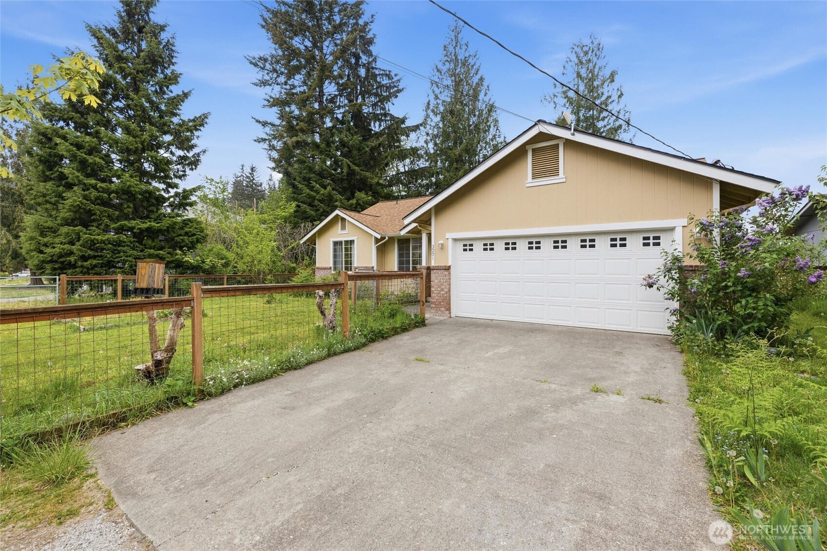 3001 Green Valley Drive Maple Falls, WA 98266 - Photo 4 of 40