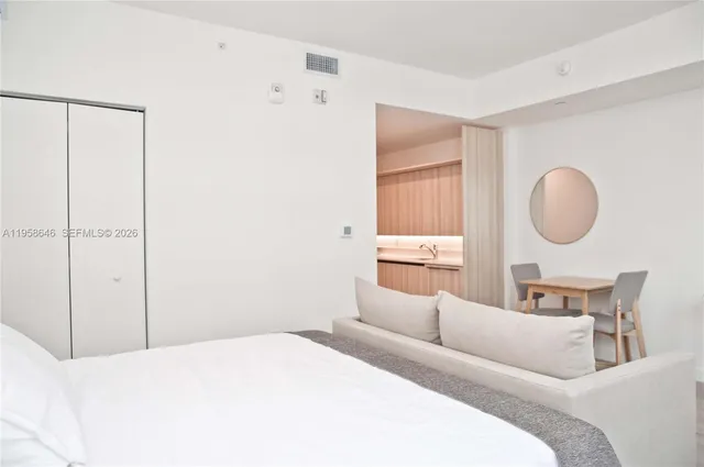 $469,000 | 225 North Miami Avenue, Unit 2508, Miami, FL 33128