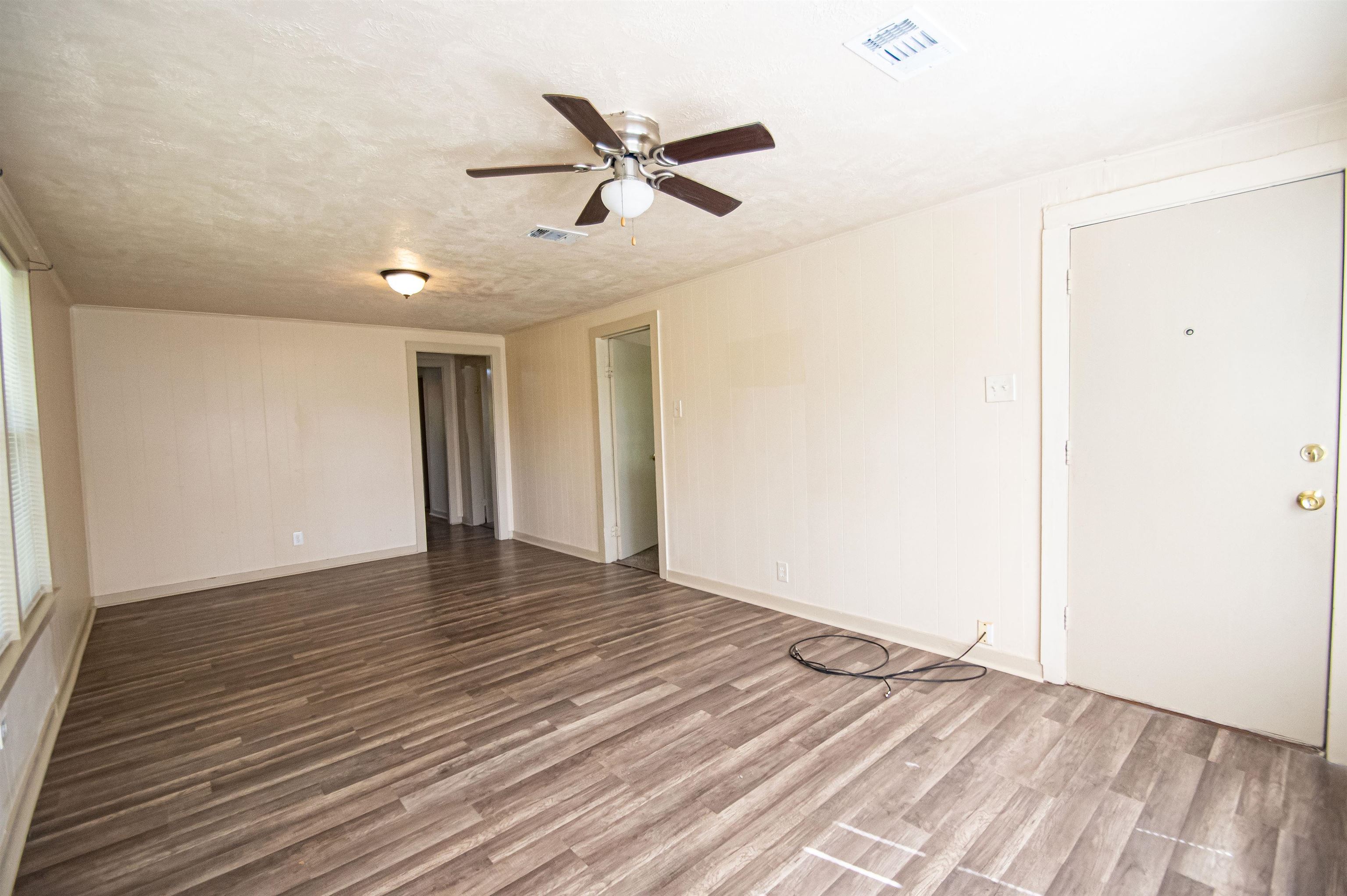 910 Bonner Street Silsbee, TX 77656 - Photo 4 of 14