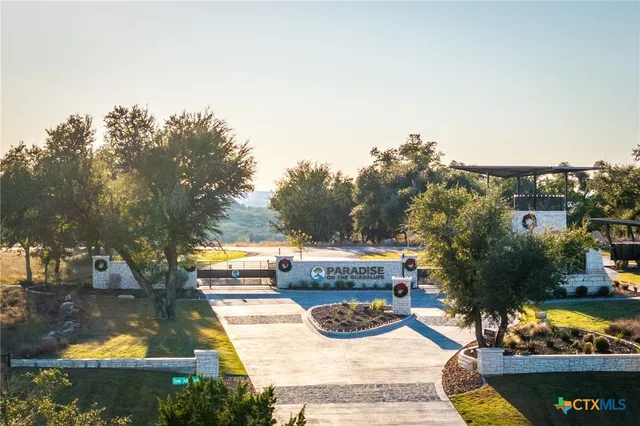 $449,000 | 911 Enchanted View, Canyon Lake, TX 78133