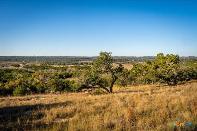 $449,000 | 911 Enchanted View, Canyon Lake, TX 78133