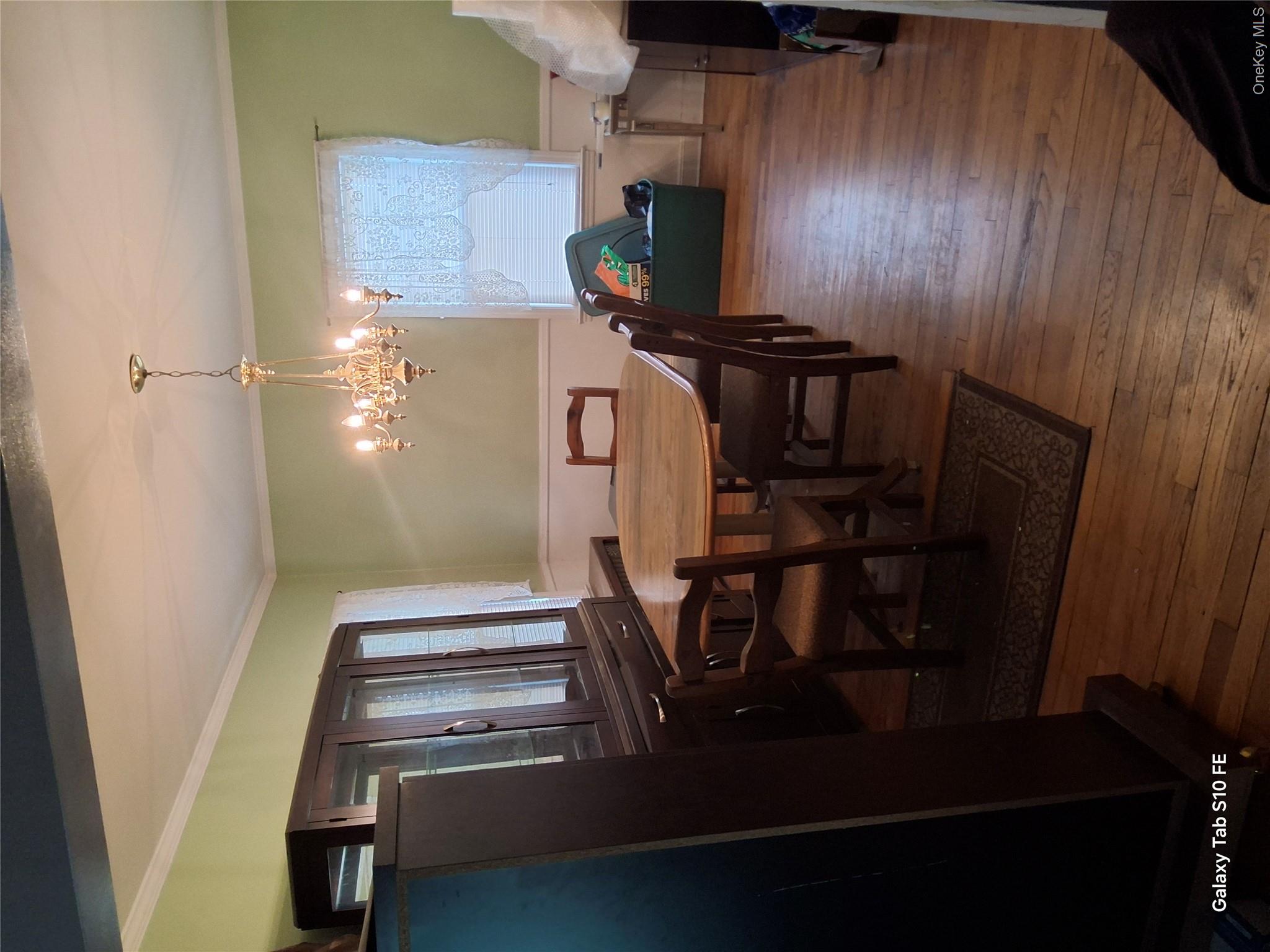 11 Purdy Court Rockville Centre, NY 11570 - Photo 5 of 8