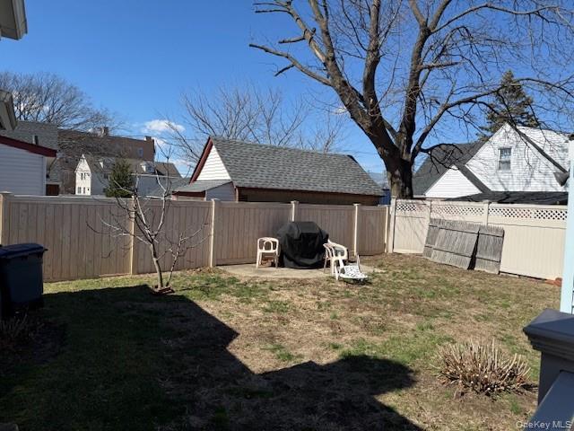 11 Purdy Court Rockville Centre, NY 11570 - Photo 8 of 8
