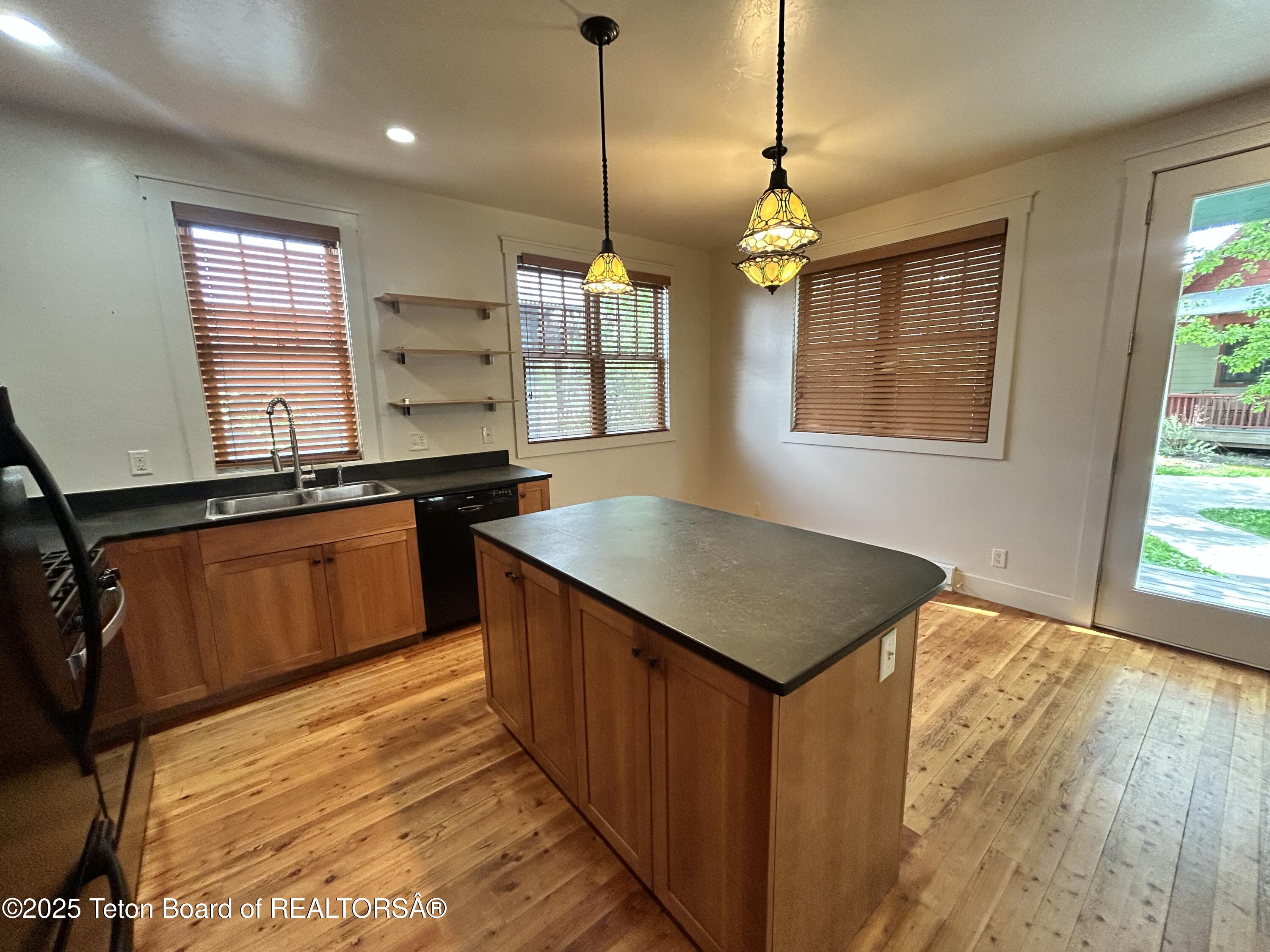 9064 Village Way Victor, ID 83455 - Photo 11 of 25 Kitchen:dining