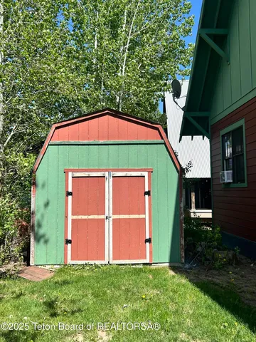 $840,000 | 9064 Village Way, Victor, ID 83455