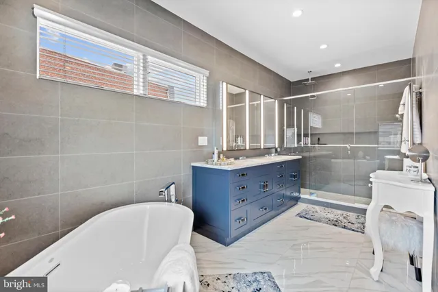 $3,000,000 | 2147 Lombard Street, Philadelphia, PA 19146