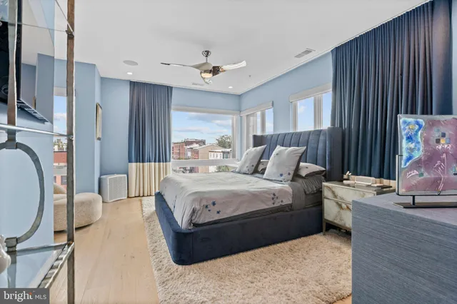 $3,000,000 | 2147 Lombard Street, Philadelphia, PA 19146