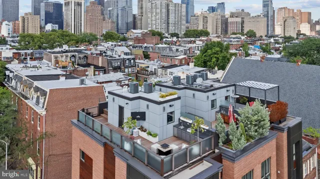 $3,000,000 | 2147 Lombard Street, Philadelphia, PA 19146