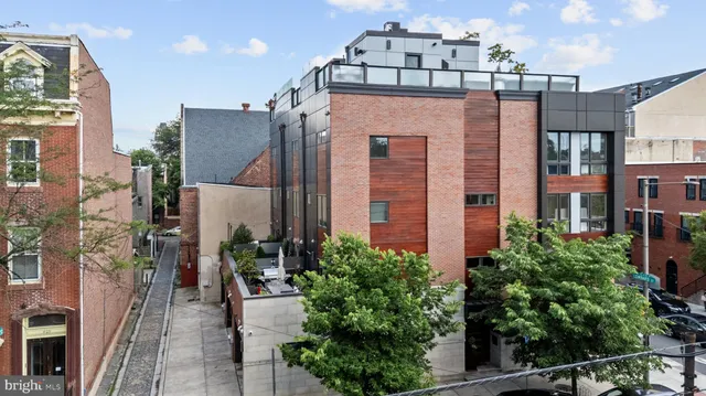 $3,000,000 | 2147 Lombard Street, Philadelphia, PA 19146