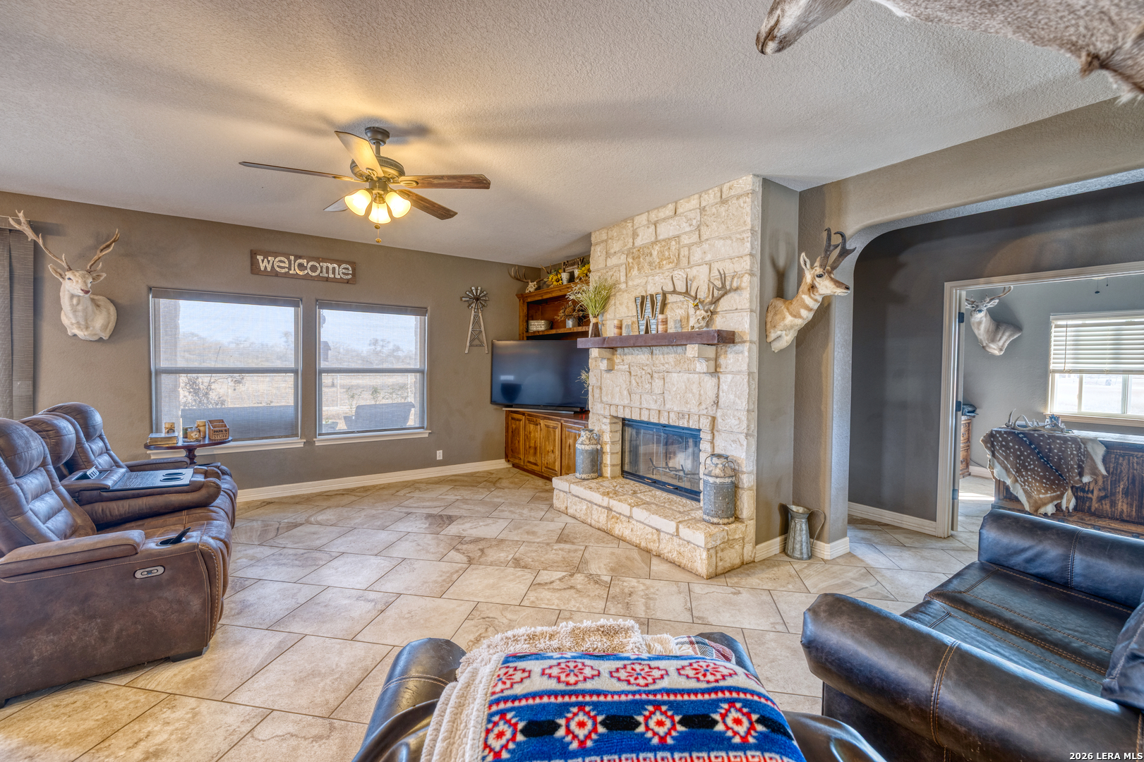 8 Valley View Uvalde, TX 78801 - Photo 11 of 41