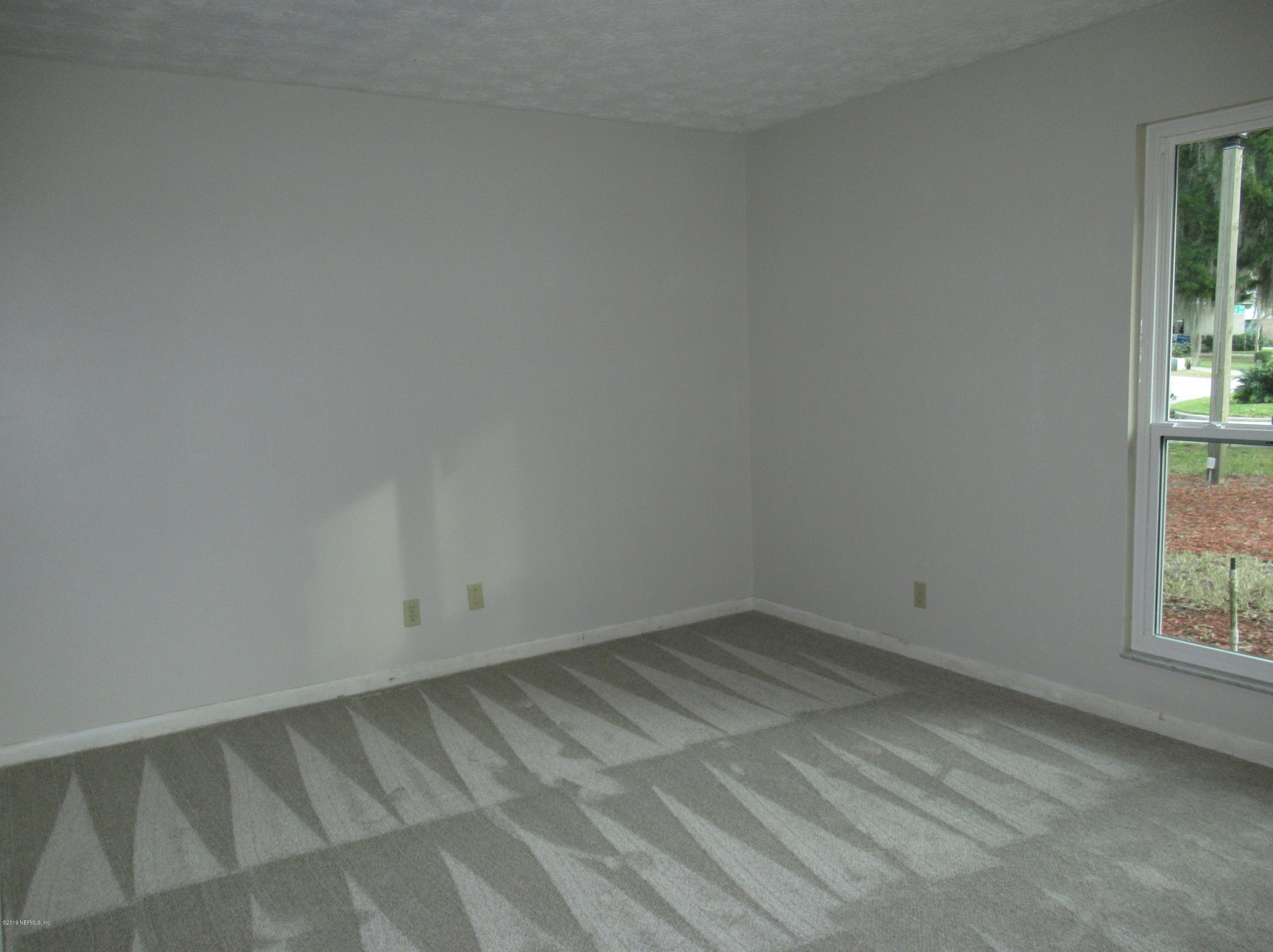 3444 Debussy Road Jacksonville, FL 32277 - Photo 14 of 30 Bedroom 1