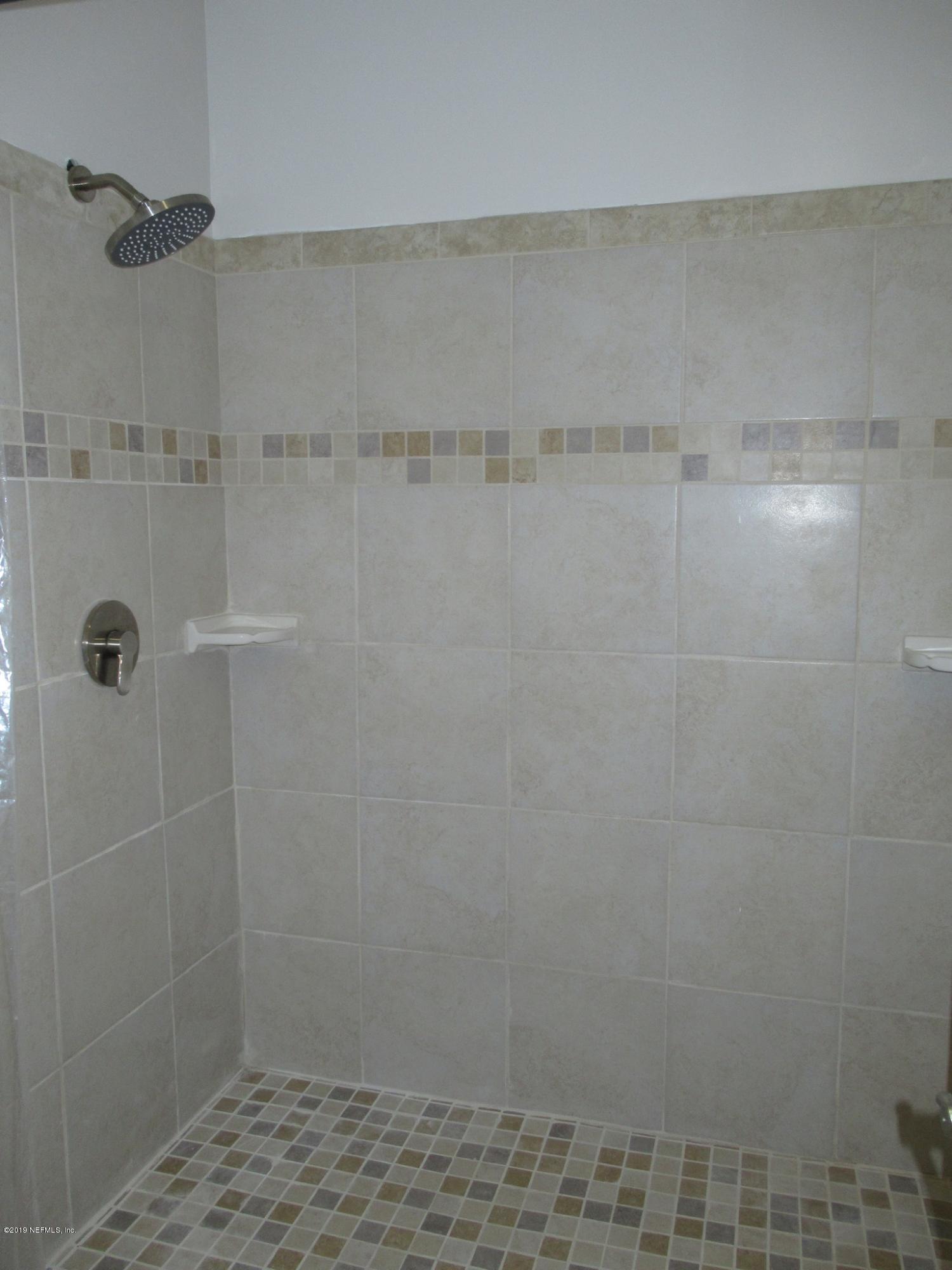 3444 Debussy Road Jacksonville, FL 32277 - Photo 20 of 30 Master - Walk In Shower