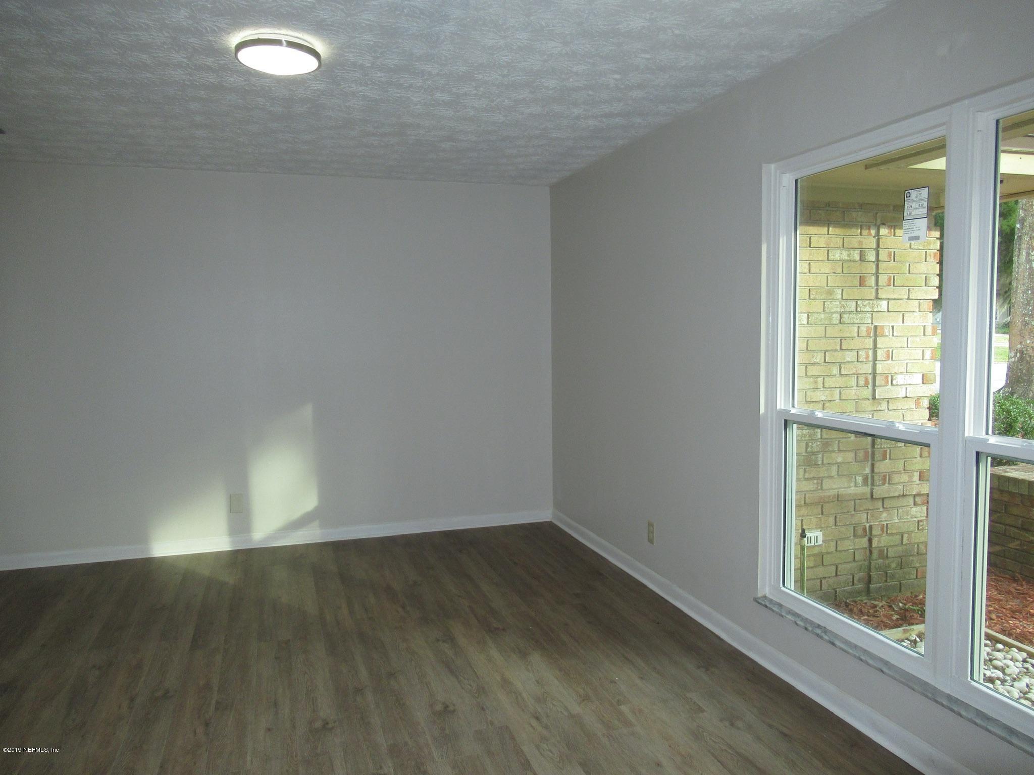 3444 Debussy Road Jacksonville, FL 32277 - Photo 9 of 30 Possible Office Space or Play Room