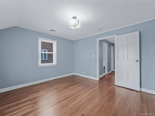 $3,300 | 69 Sheridan Avenue, Unit 2, Williston Park, NY 11596