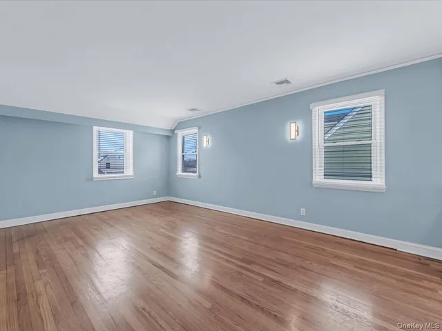 $3,300 | 69 Sheridan Avenue, Unit 2, Williston Park, NY 11596