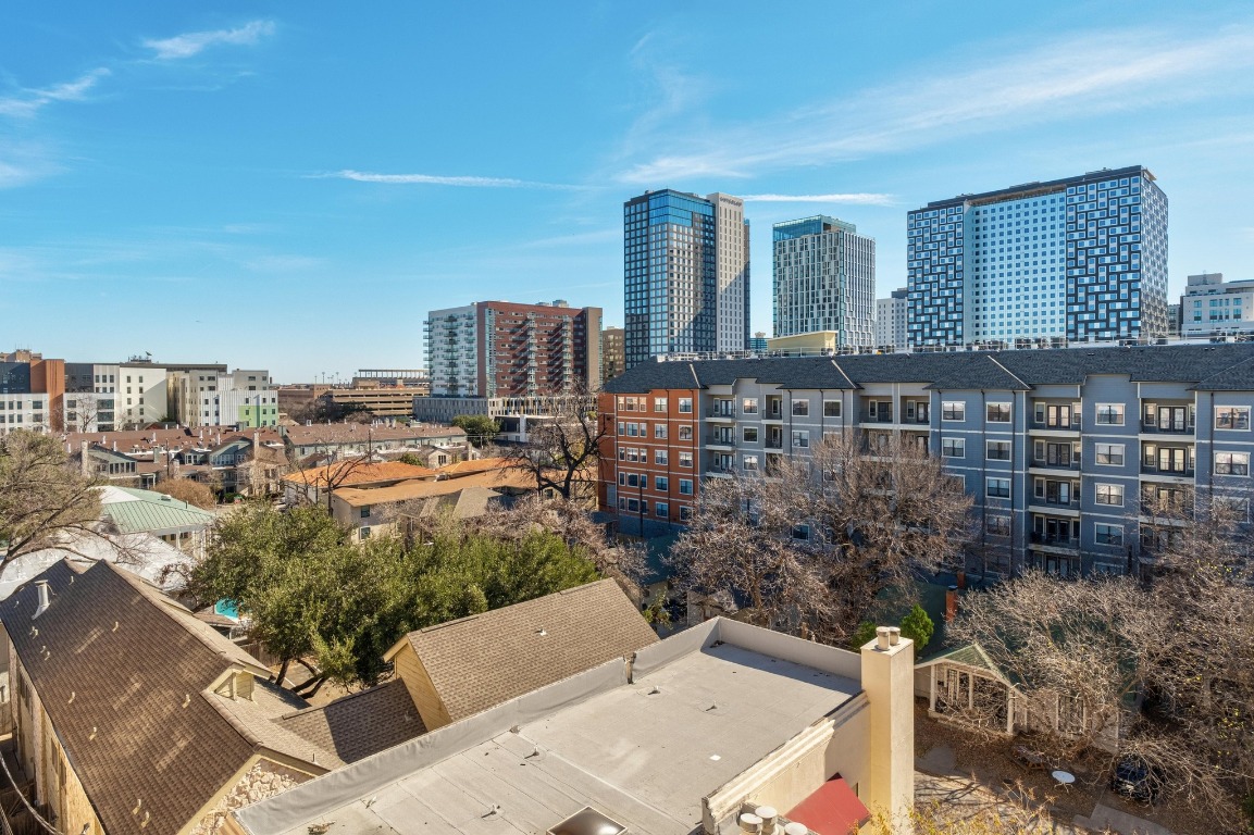 711 West 26th Street, Unit 706 Austin, TX 78705 - Photo 19 of 24 a picture of city view