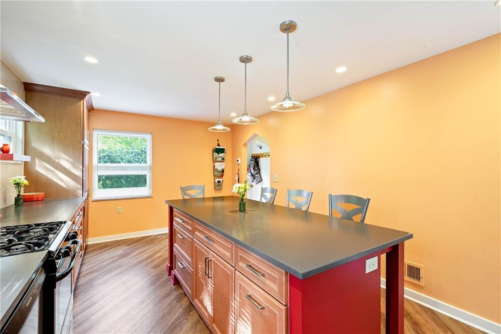 255 Cascade Road Pittsburgh, PA 15221 - Photo 11 of 25 Gallery Image 11