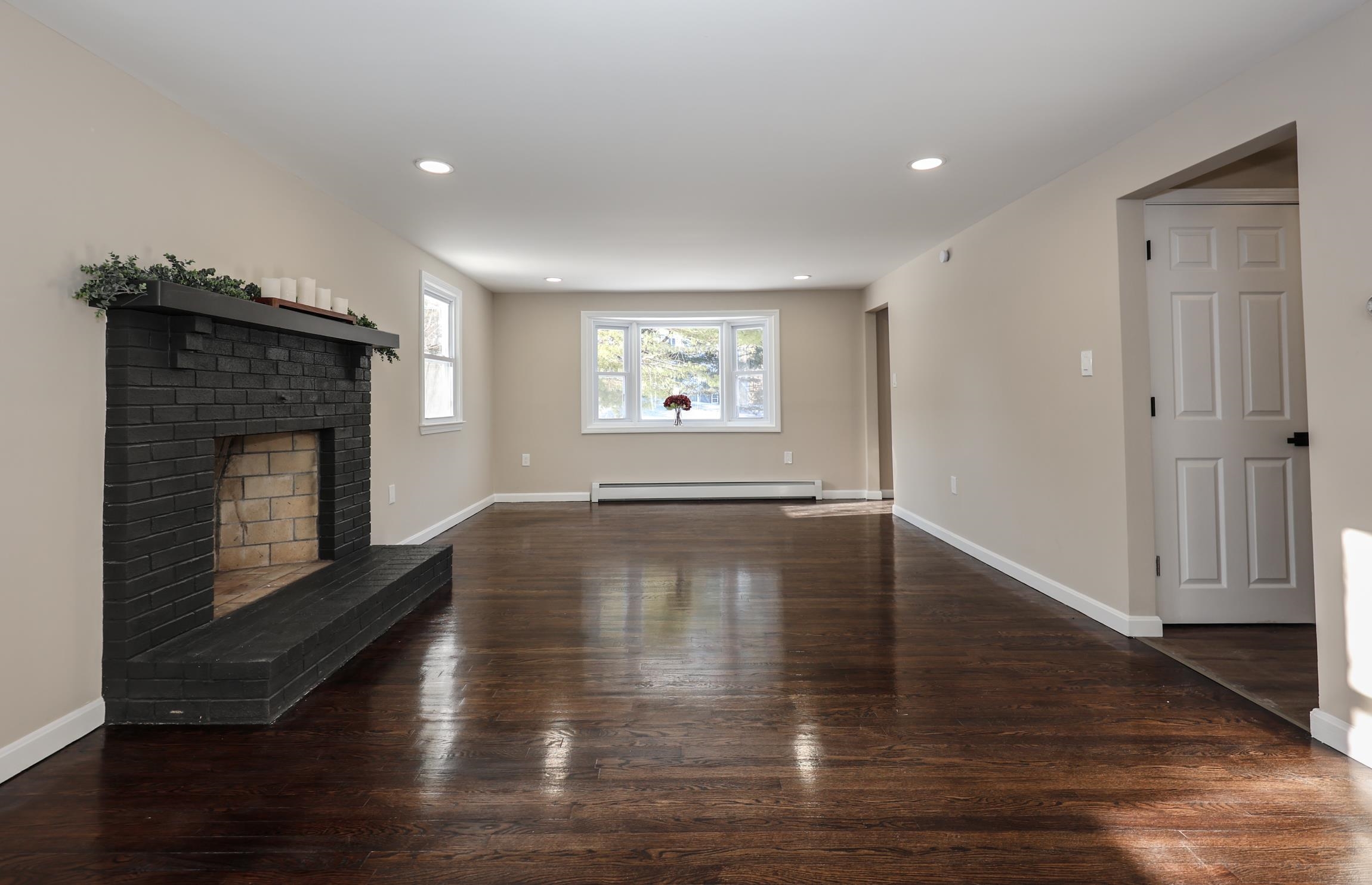 149 Ridge Road Nashua, NH 03062 - Photo 11 of 48