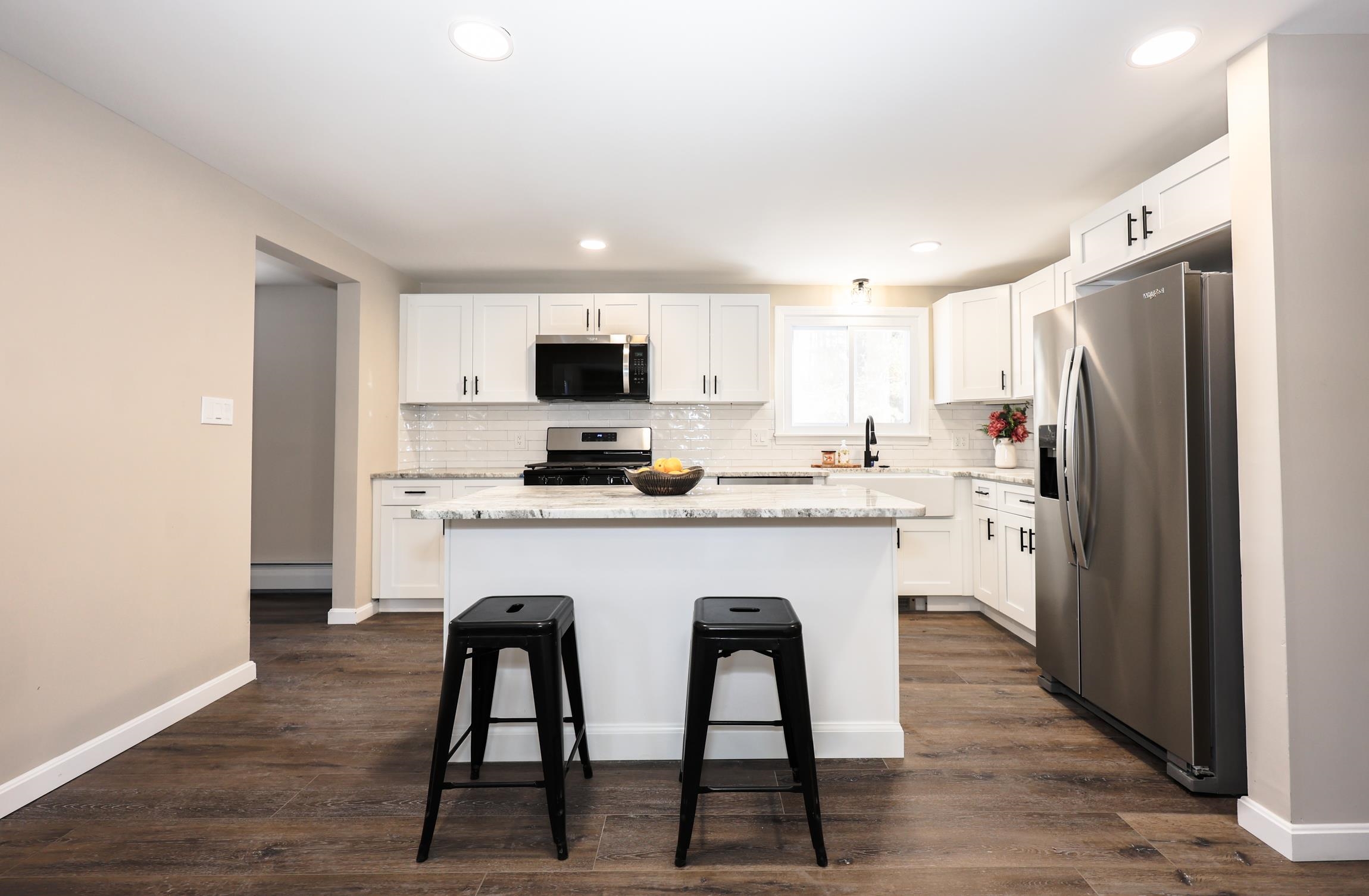 149 Ridge Road Nashua, NH 03062 - Photo 9 of 48