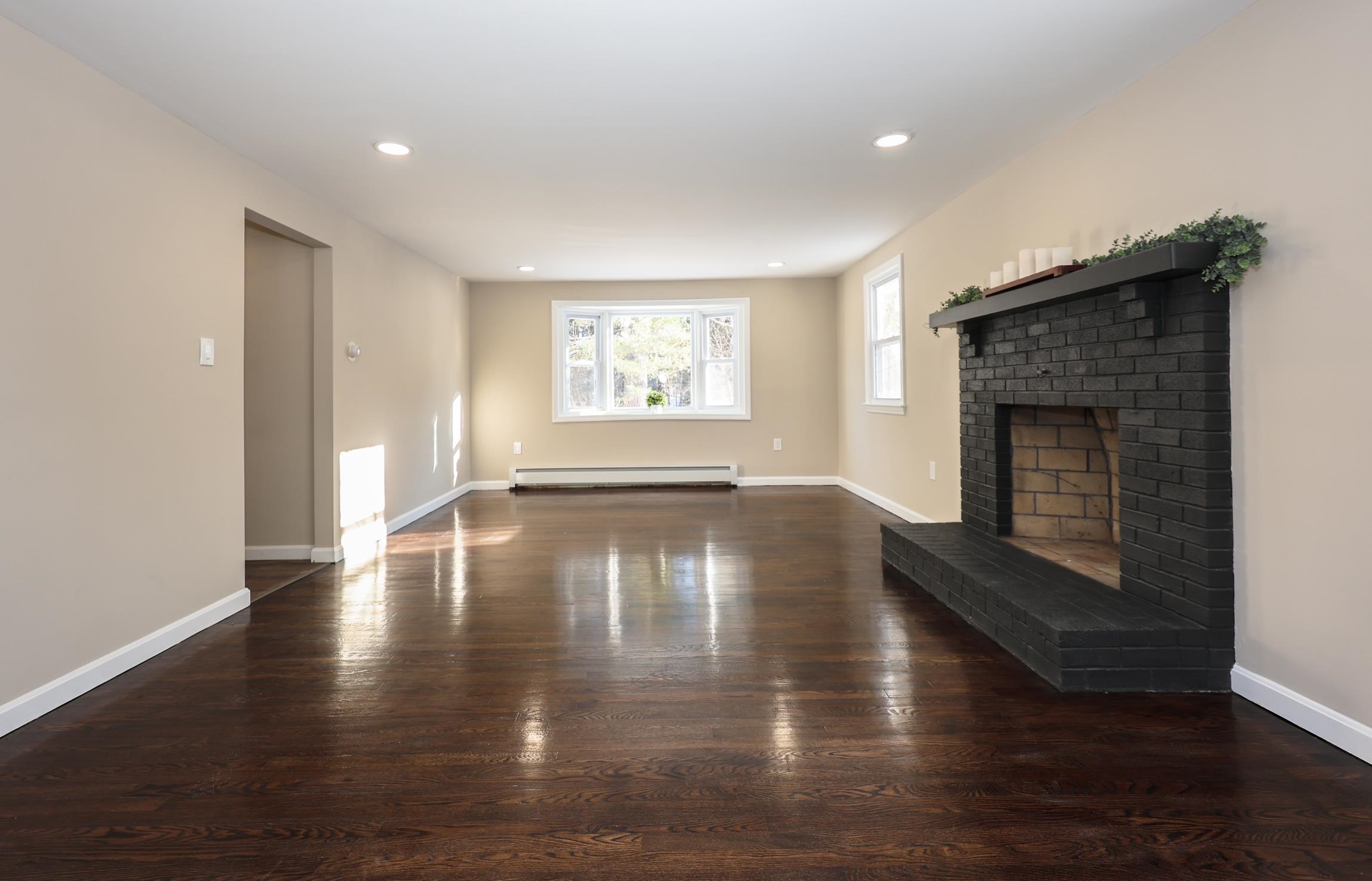 149 Ridge Road Nashua, NH 03062 - Photo 10 of 48