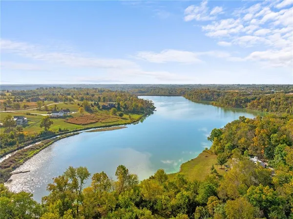$775,000 | 16374 Lake Point Drive, Bonner Springs, KS 66012