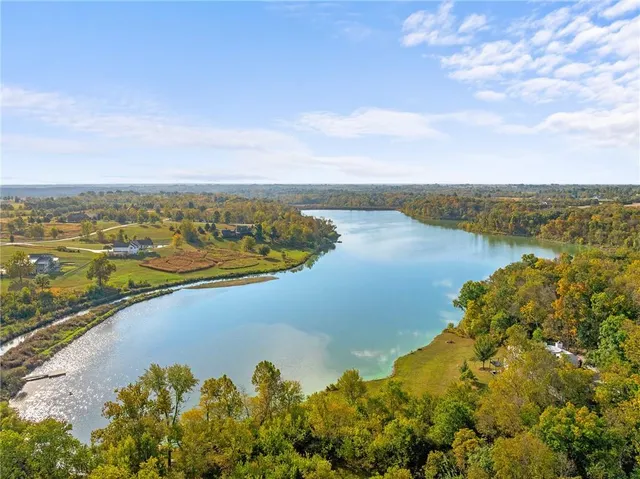 $775,000 | 16374 Lake Point Drive, Bonner Springs, KS 66012