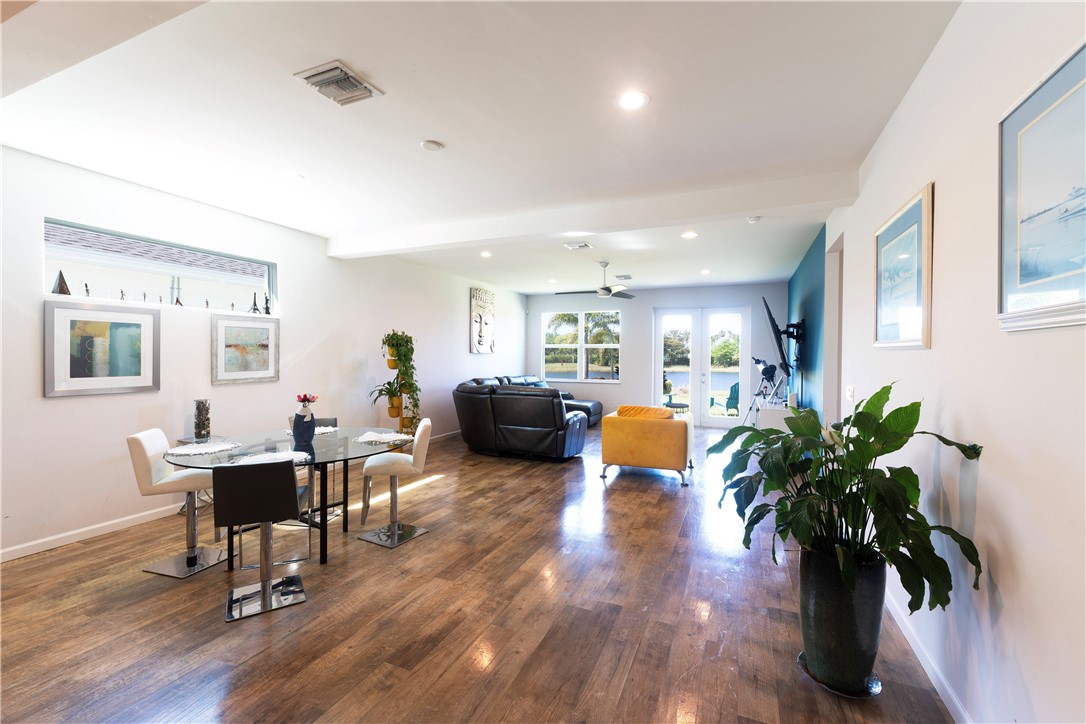 2172 Falls Manor Vero Beach, FL 32967 - Photo 20 of 36