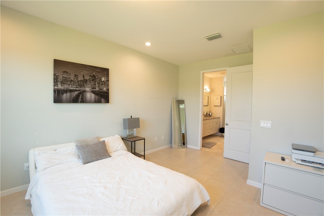 2172 Falls Manor Vero Beach, FL 32967 - Photo 25 of 36