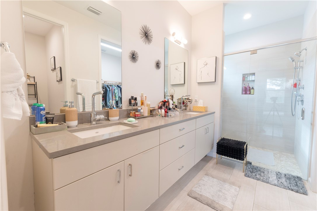 2172 Falls Manor Vero Beach, FL 32967 - Photo 26 of 36