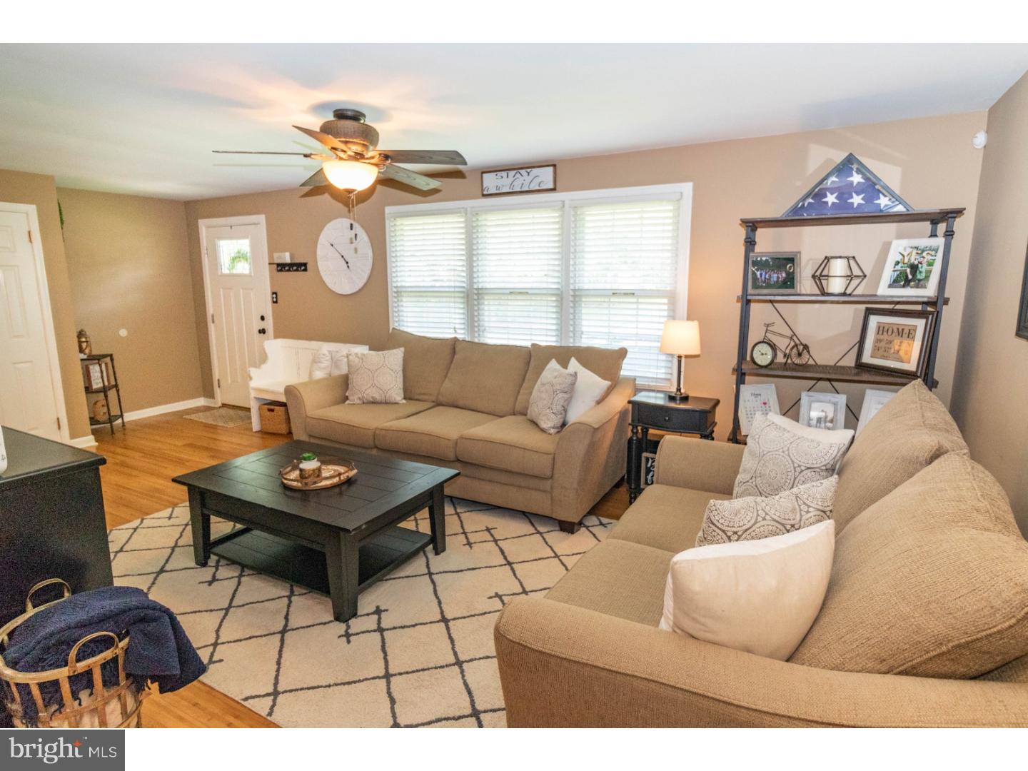 135 Windmoor Road Delran, NJ 08075 - Photo 4 of 25
